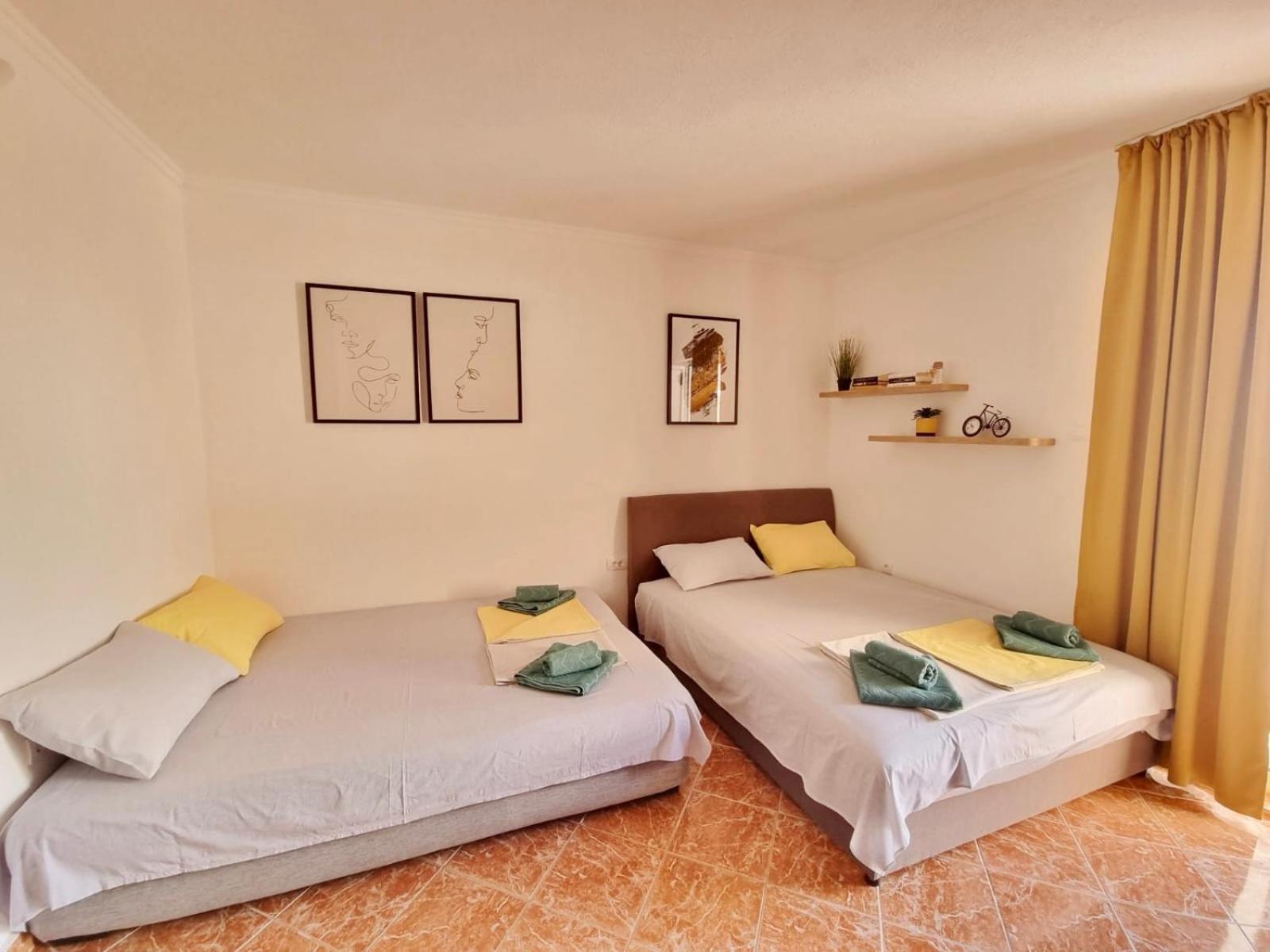 Studio Apartman Na Plazi ราไฟโลวีซี ภายนอก รูปภาพ